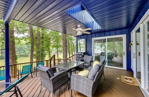 Hot Springs Village House | Lakefront Hot Springs Vacation Rental w/Dock!