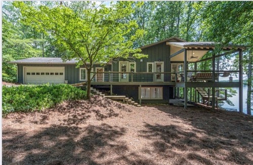 Winchester House | Lakefront Lodge on Tims Ford Lake