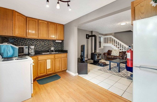 Jefferson City House | Lakefront Retreat, Dock, Fire Pit, Pet Friendly
