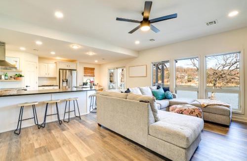 Bella Vista House | Lakefront Retreat with Game Room in Bella Vista!