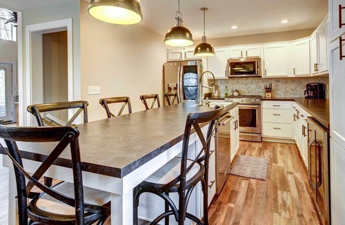 Scottsville House | Lakefront Scottsville Retreat w/Private Dock!