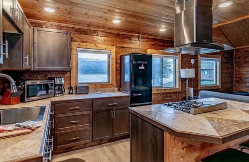 Homer Cabin | Lakeshore Cabins