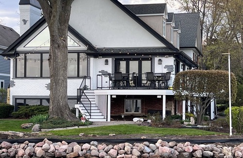 Twin Lakes House | Lakeside Getaway on Lake Mary-Walk to Downtown Twin Lakes