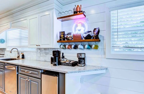 Piney House | Lakeside Retreat w/Pool, Hot Tub, Games & Dock
