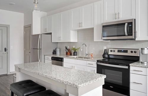 Hurwood Heights Apartment | Landing | Amazing 1BD, Gym, Pool