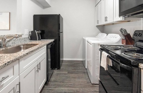 Cordova Apartment | Landing | Amazing 2BD, Gym, Game Room