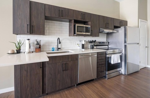 Springfield Apartment | Landing | Amazing Studio, Gym, Pool