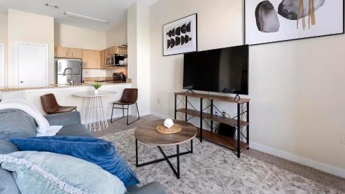 New Pathways Apartment | Landing Apartments - The Bristl on Union