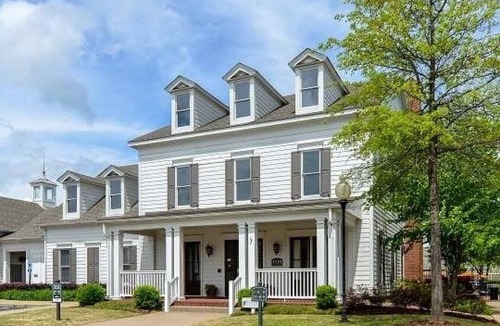 Collierville Apartment | Landing at Legacy Farm - 1 Bedroom in Downtown Collierville