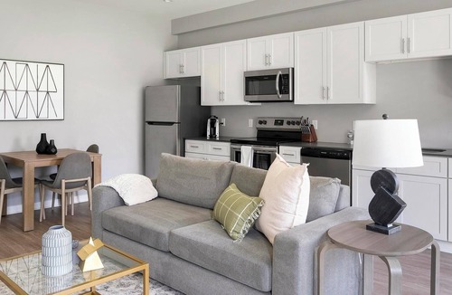 Nashville Apartment | Landing | Beautiful 1BD, Pool, Courtyard