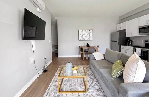 Nashville Apartment | Landing | Beautiful 1BD, Pool, Courtyard