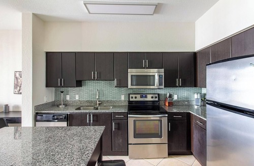 Miramar Apartment | Landing | Chic 1BD, Gym, Clubhouse