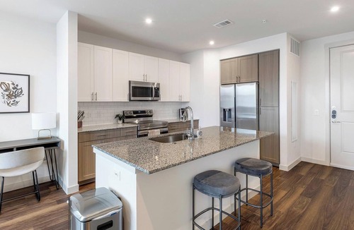 Fate Apartment | Landing | Incredible 1BD, Clubhouse, Gym