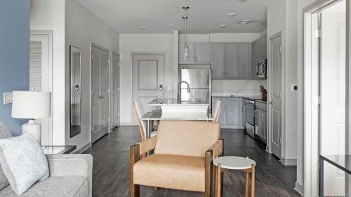 Murfreesboro Apartment | Landing Incredible 2BD Yoga Studio Clubhouse