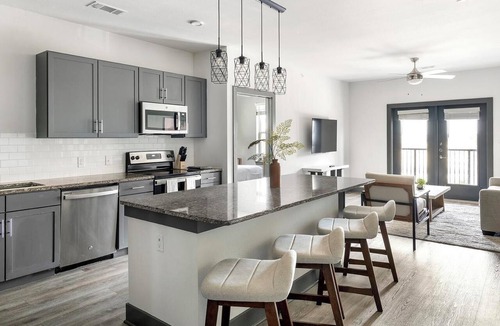 Terrell Apartment | Landing | Incredible 2BD, Gym