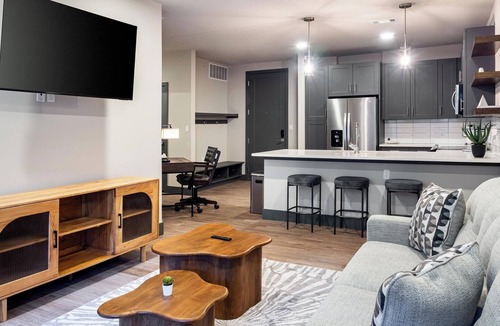 Blue Dome District Apartment | Landing | Spectacular 1BD, Clubhouse