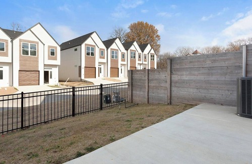 Tulsa Apartment | Landing | Spectacular 3BD, Pool, Gym