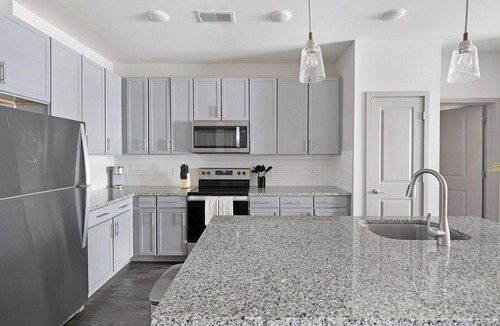Murfreesboro Apartment | Landing | Stunning 2BD, Clubhouse, Gym
