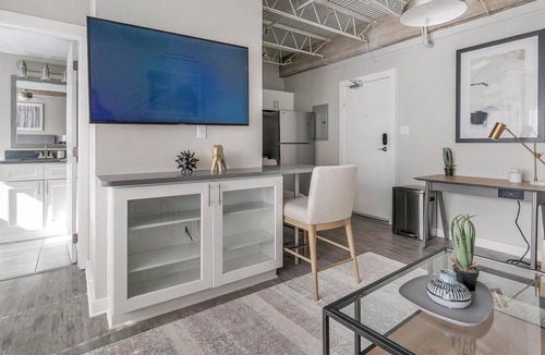 Central Business District Apartment | Landing | Stunning Studio, Clubhouse, Gym