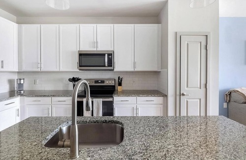 Murfreesboro Apartment | Landing | Stylish 1BD, Clubhouse, Gym