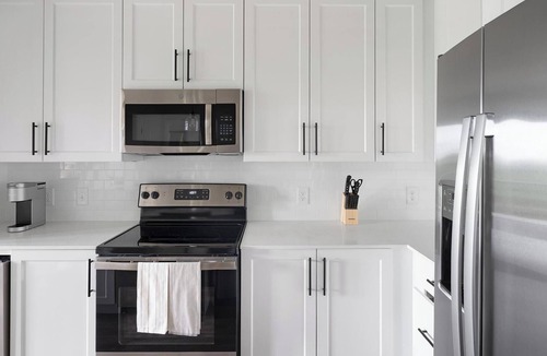 Franklin Apartment | Landing | Stylish 1BD in Cool Springs