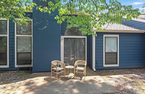 Cordova Apartment | Landing | Stylish 2BD, Game Room, Pool