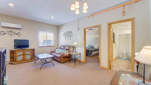 Pepin Apartment | Large 1BR Condo Near Lake Pepin - Starshine