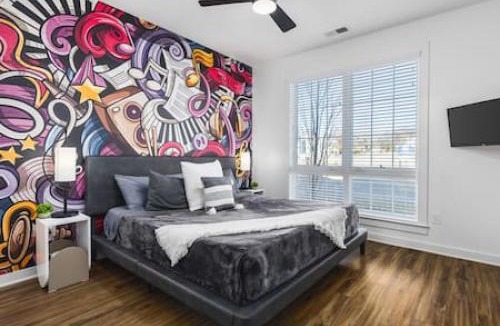 Cleveland Park House | Large Patio, Rooftop Deck and Garage, 3 Miles to Broadway