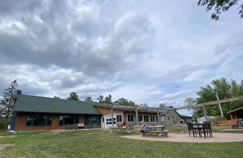 New Auburn House | Larrabee Lake Retreat - The Lodge & Cottage