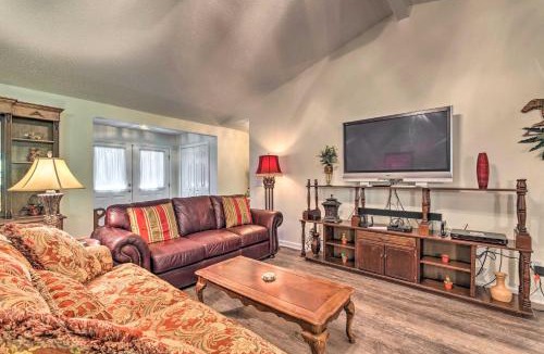 Hot Springs Village Apartment | Less Than 2 Mi to Lake Coronado Apt with Grill!