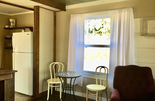 Jordan Cottage | Less than 3 miles to JordanBeach/Marina