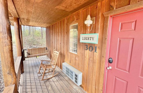 Mountain View House | Liberty Cabin Number 301