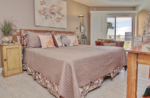 Sunset Reef Apartment | Lighthouse Pointe 103