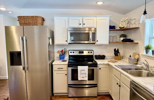 Paris House | Lil Gem - near Bethel and HCMC