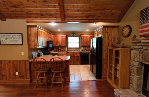 Heber Springs Cabin | Little Red River Cabin for a perfect fishing getaway for the whole family!