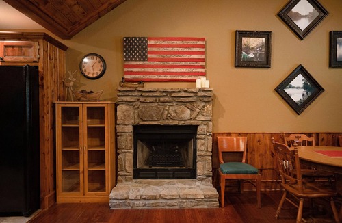Heber Springs Cabin | Little Red River Cabin for a perfect fishing getaway for the whole family!