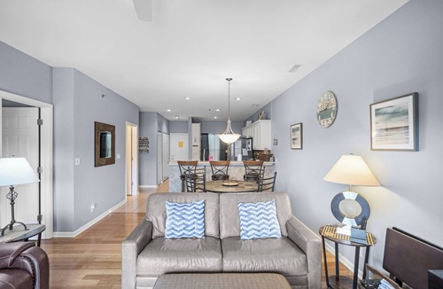 Camdenton Condo | Loch Haven 138-6E - Serene Views from the Screened Deck!