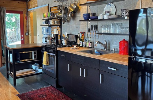 Northfield Apartment | Lovely studio in Northfield, perfect location for visiting St. Olaf/Carleton.