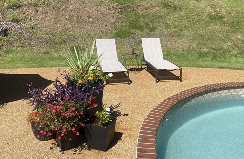 Woodland Hills Estates House | Lush privacy with a pool & close to everything!