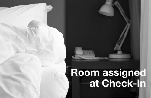 Larkwood Hotel | Luxe Hotel Nashville Airport