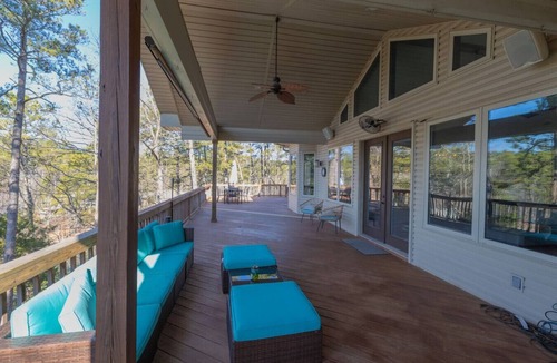 Hot Springs Village House | Luxurious Balboa Lakefront Retreat