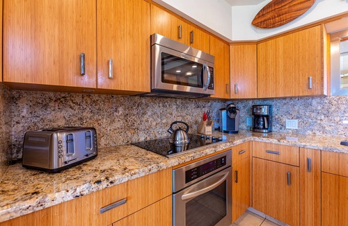 Wailea Condo | Luxurious Oceanfront Makena Surf Three Bedroom Three Bathroom Condo