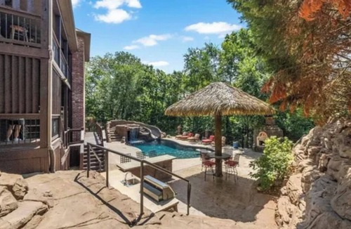 Bentonville House | Luxurious & Spacious Bentonville Custom European Home- New Remodel-w/Oasis Pool!