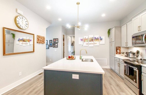 North Nashville House | Luxurious Urban Retreat | Spacious & Central