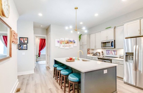North Nashville House | Luxurious Urban Retreat | Spacious & Central