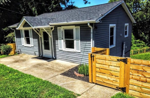 South Nashville Apartment | Luxury Duplex Unit in Nashville Unit A