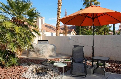Desert Shores House | Luxury Las Vegas Retreat in 5BR House with Pool