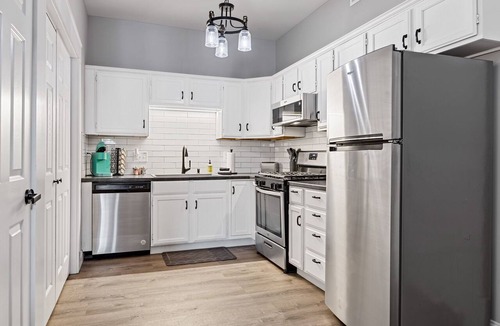 St. Charles Apartment | Main Street Balcony Apartment by StayLage!