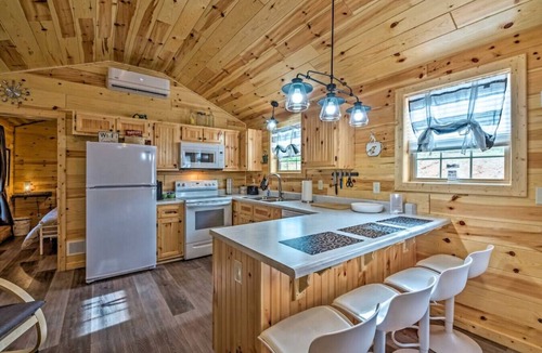 Cub Run Cabin | Mammoth Cave Cabin Rentals 10 - 12.8 miles from Mammoth Cave National Park