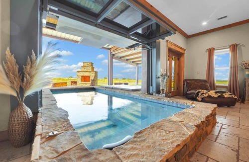 Elk City House | Massive 17,000 sqft 7-bedroom barn in beautiful Elk City.